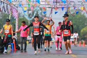 BIB: 30403
                            <button type="button" onclick="openModal(9915424)" class="btn btn-primary btn-sm float-right btn-popup" data-toggle="modal" data-target=".modal-high-quality">
                        <i class="fas fa-shopping-cart"></i> Add to Cart
                    </button>
                                            <button type="button" onclick="isThisMe(9915424, true)" class="btn btn-success btn-sm float-right btn-popup btn-isme hidden" data-toggle="tooltip" data-placement="bottom" title="นี่คือรูปของคุณใช่ไหม คลิกที่นี่เพื่อเอาเข้าอัลบั้ม">
                        <i class="fas fa-plus"></i> Add to album
                    </button>
                    <button type="button" onclick="isThisMe(9915424, false)" class="btn btn-warning btn-sm float-right btn-popup btn-isnotme hidden">
                        <i class="fas fa-ban"></i> Remove from album
                    </button>